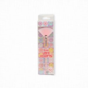 Love Hearts Filled Foundation Brush